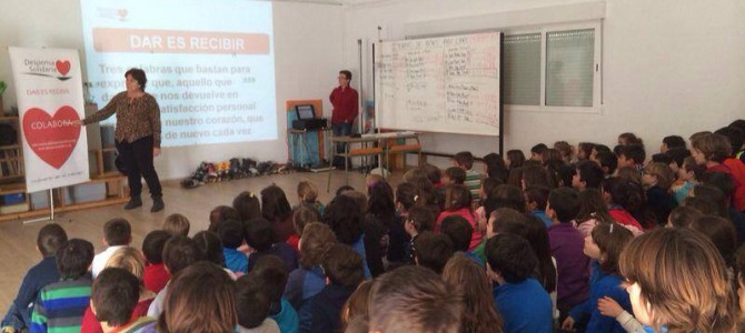 Formando en solidaridad en el colegio Aire Libre