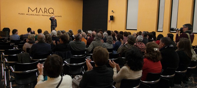 Éxito en la representación teatral a beneficio de Despensa Solidaria