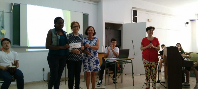 Iniciativa solidaria en el IES Jaume II d’Alacant