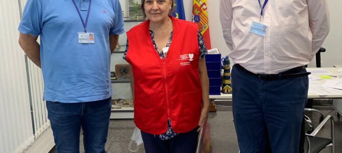 Donativo de la Escuela Europea de Alicante a Despensa Solidaria